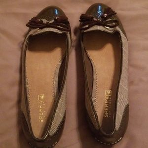 Sperry top side dress shoes